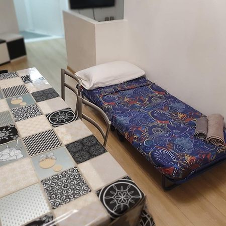 Your Lovely Home, Porta Venezia-1 Queen Bed, 3 Single Beds, 1 Sofa Bed- ミラノ エクステリア 写真