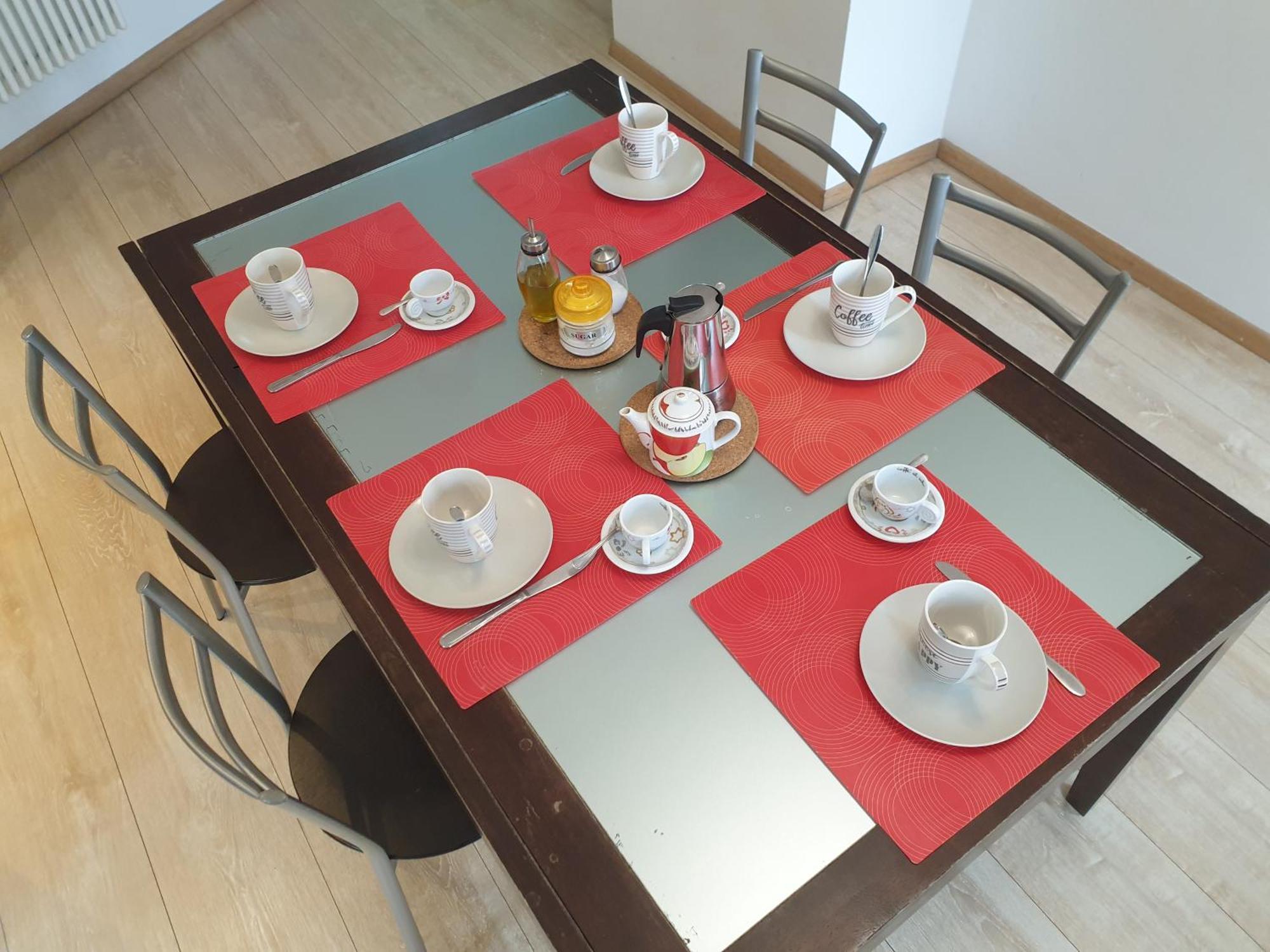 Your Lovely Home, Porta Venezia-1 Queen Bed, 3 Single Beds, 1 Sofa Bed- ミラノ エクステリア 写真